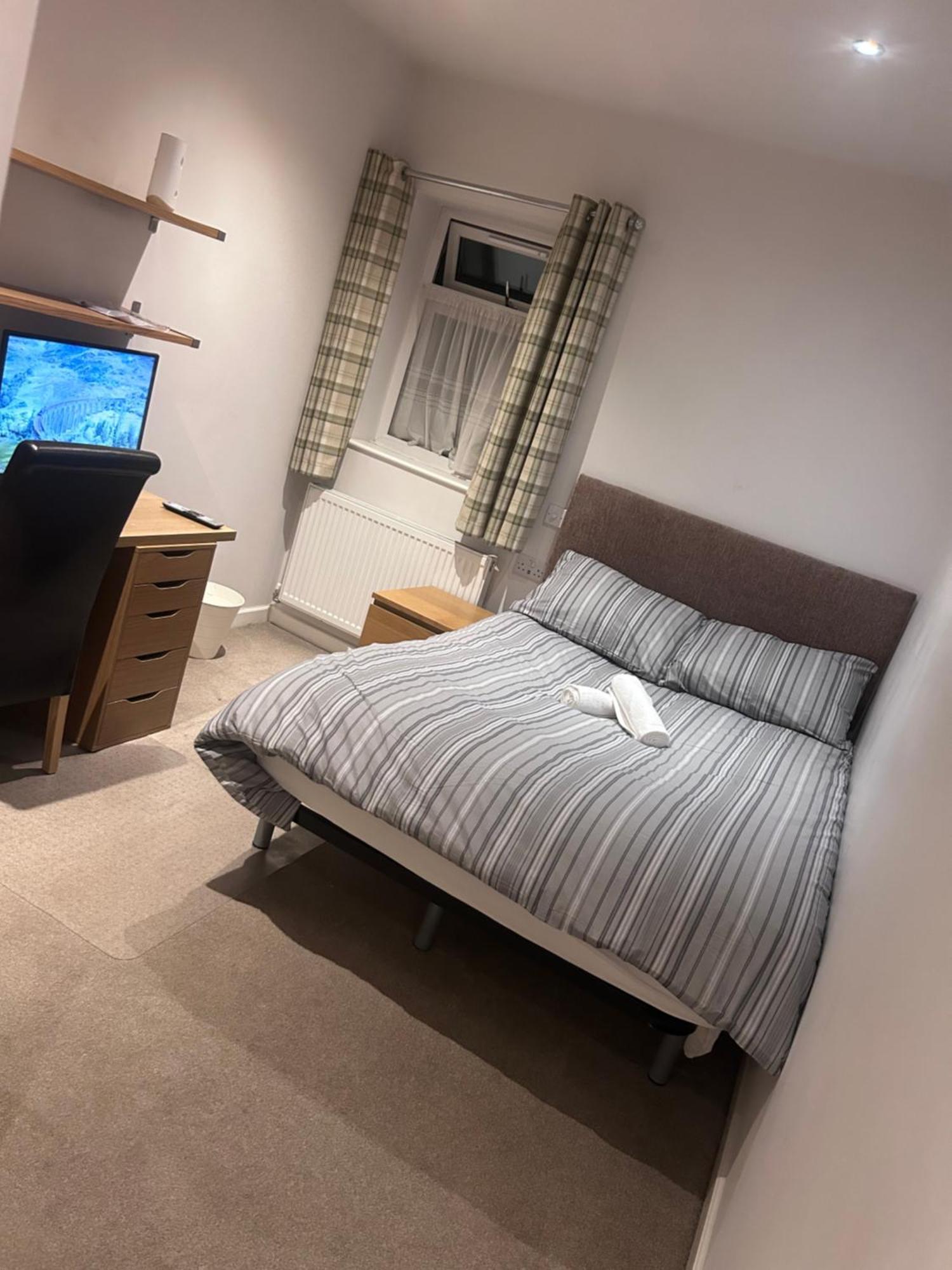 Seaford Guest House Pri Stoke-on-Trent 外观 照片